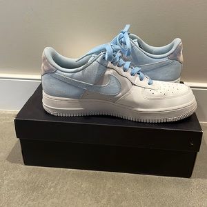 Nike Air Force 1